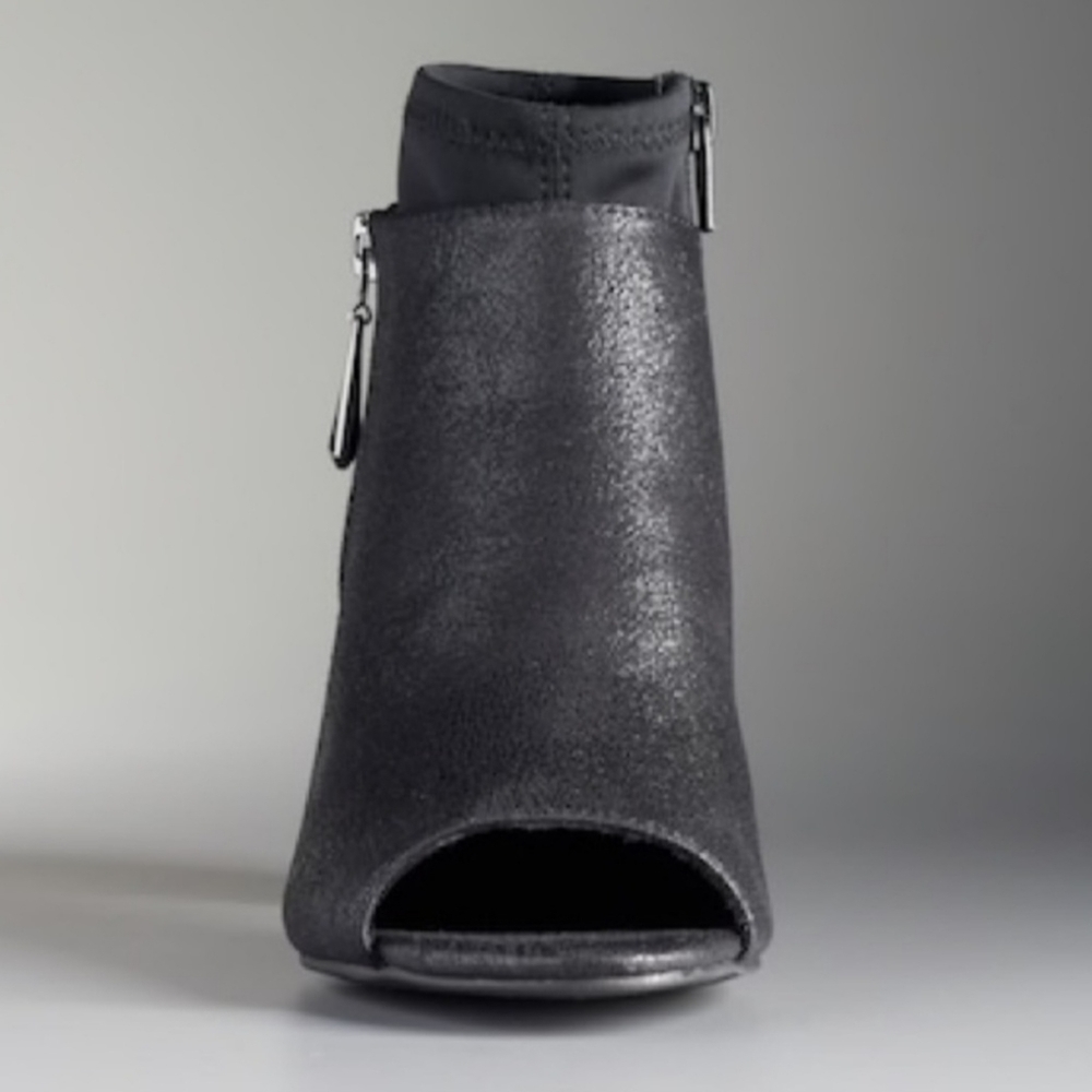 SIMPLY VERA WANG BOOTIES - Picture 3 of 4